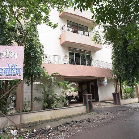 Hotel Sai Ganesh Lodging & Boarding By Wb Inn Titwala Kültér fotó