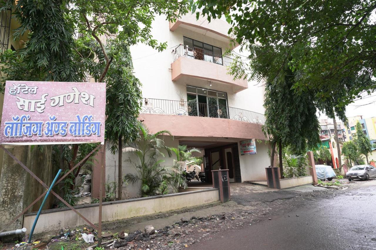 Hotel Sai Ganesh Lodging & Boarding By Wb Inn Titwala Kültér fotó
