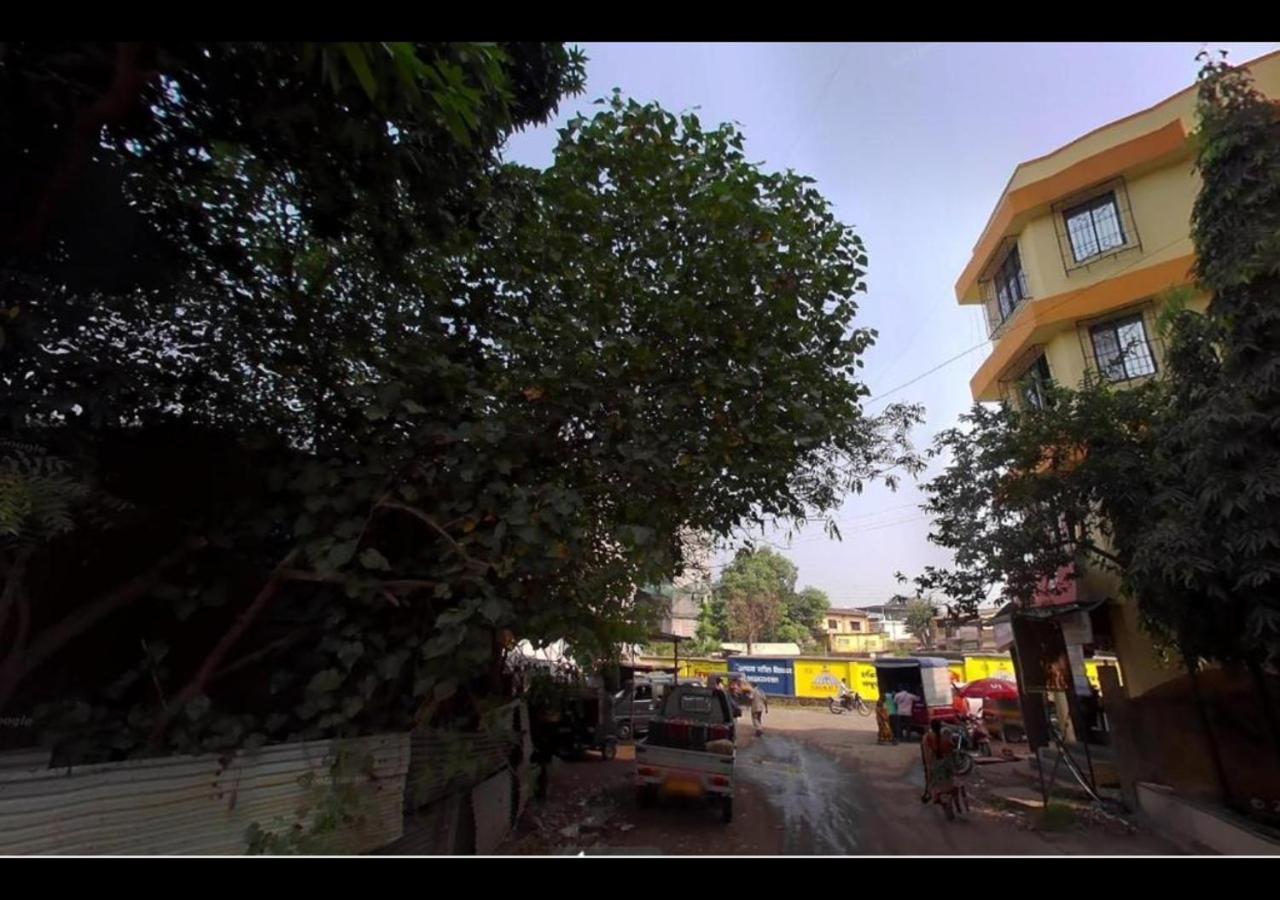 Hotel Sai Ganesh Lodging & Boarding By Wb Inn Titwala Kültér fotó